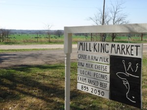 Mill-King Market sign